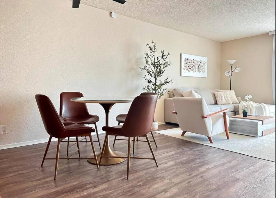 Luxury Retreat In Marina Del Rey
